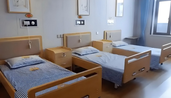 董璇婚后情况曝光！不愿丈夫和女儿住一起，与其分居，倪萍很担忧
